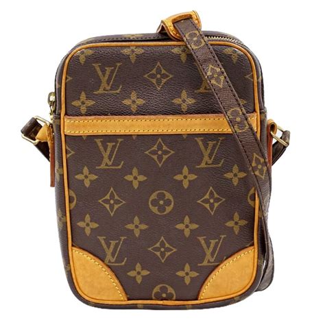 borsa tracolla louis vuitton uomo|tracolla louis vuitton.